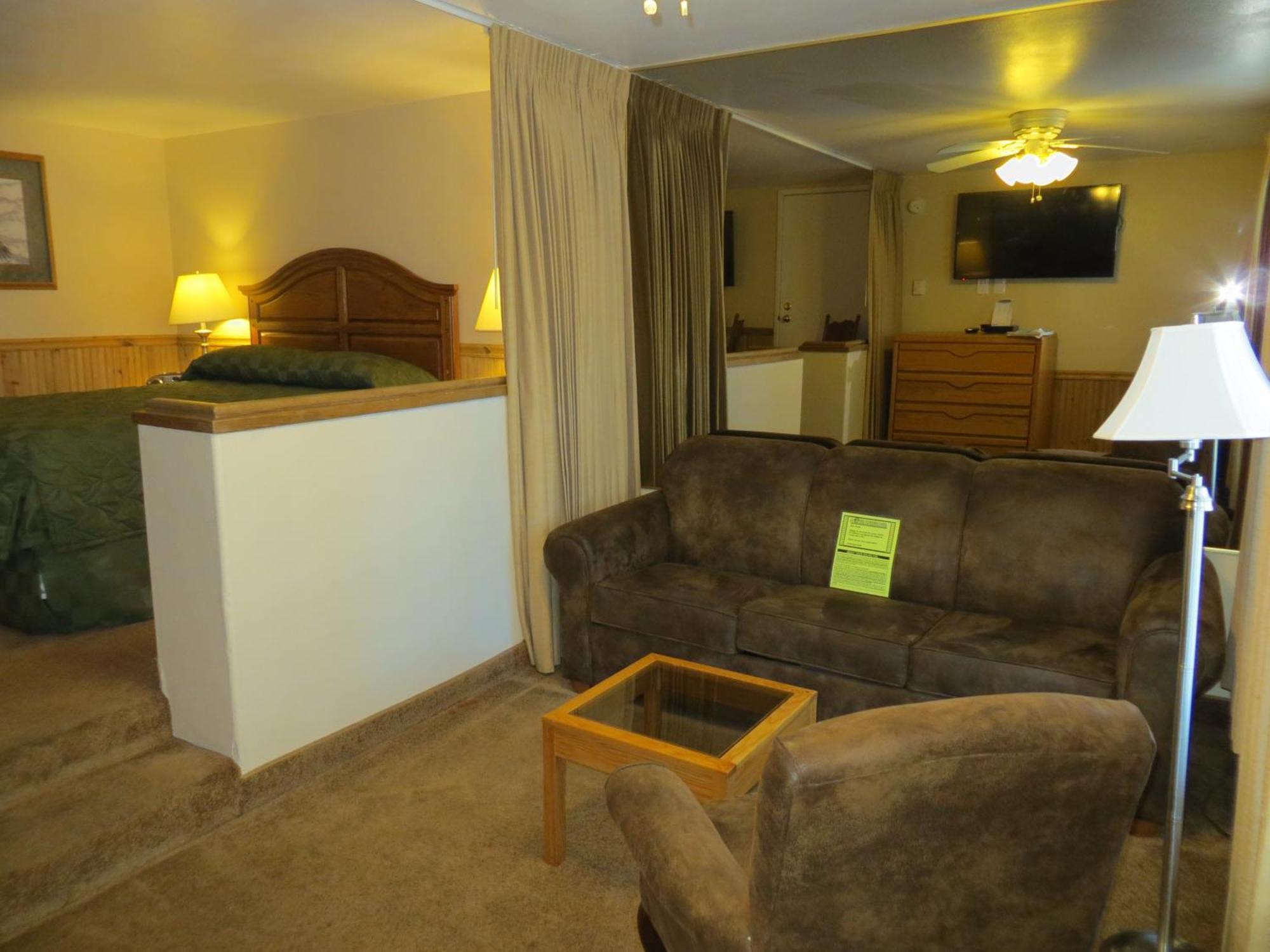 Americana Village South Lake Tahoe Room photo
