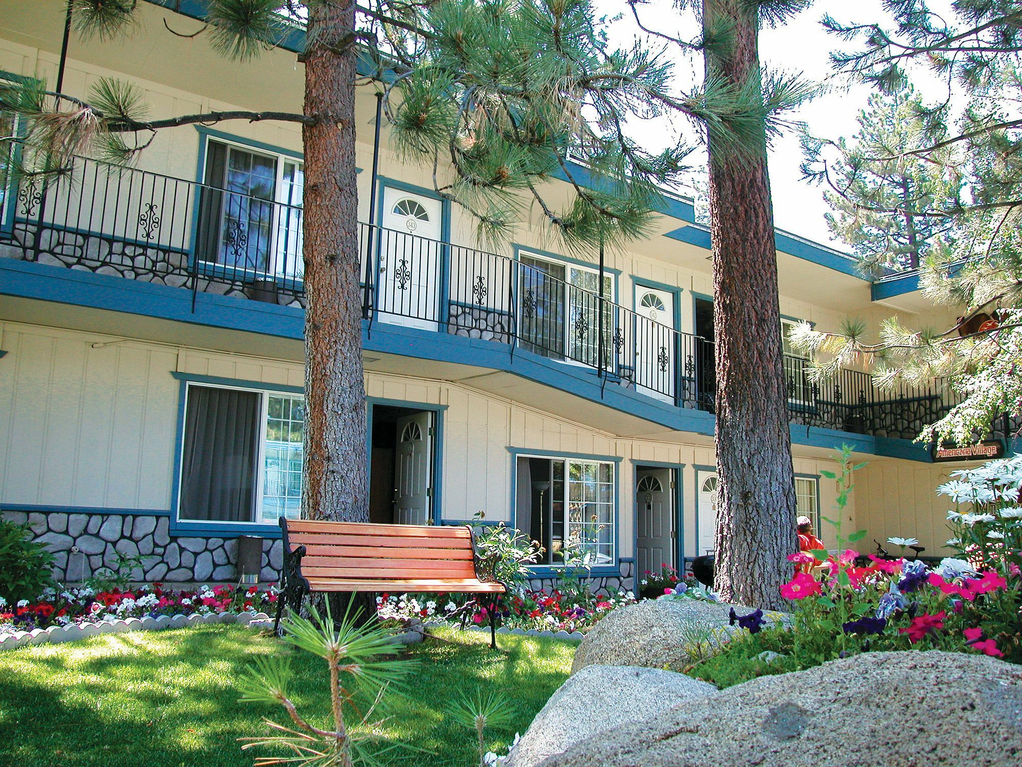 Americana Village South Lake Tahoe Exterior photo